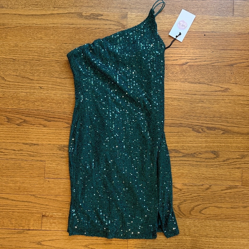 Green Sequin One-Shoulder Dress